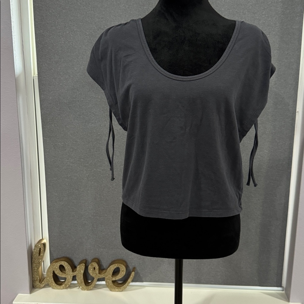 American Eagle Outfitters Dark Gray Short Sleeve Top